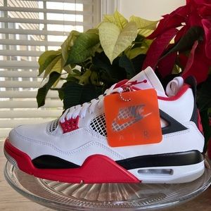 New ds Air Jordan retro 4 fire red size 9